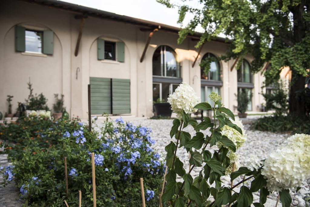 Agriturismo Corte Ruffoni Zevio Eksteriør billede
