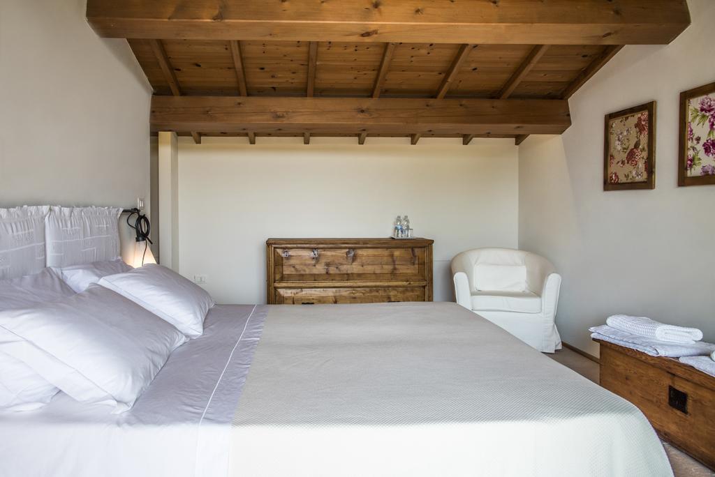 Agriturismo Corte Ruffoni Zevio Eksteriør billede