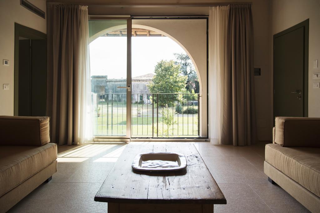 Agriturismo Corte Ruffoni Zevio Eksteriør billede